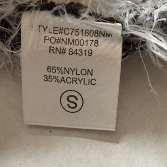 Neiman Marcus Sweater Size Small - Picture 11 of 11